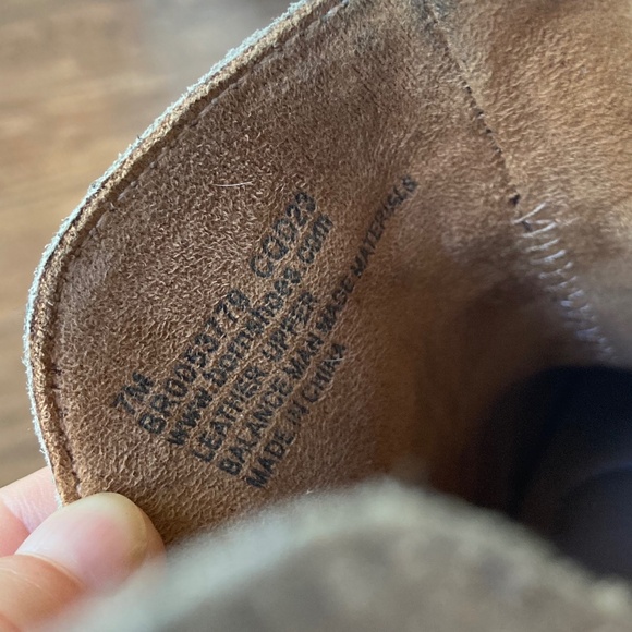 Born Kerri Crème Visone Distressed Suede Leather Ankle Boots Shoes Size 7M Beige - Picture 9 of 12